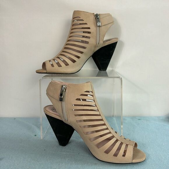 Vince Camuto Tan Pierced Suede Wood Heel Zip - Picture 1 of 6